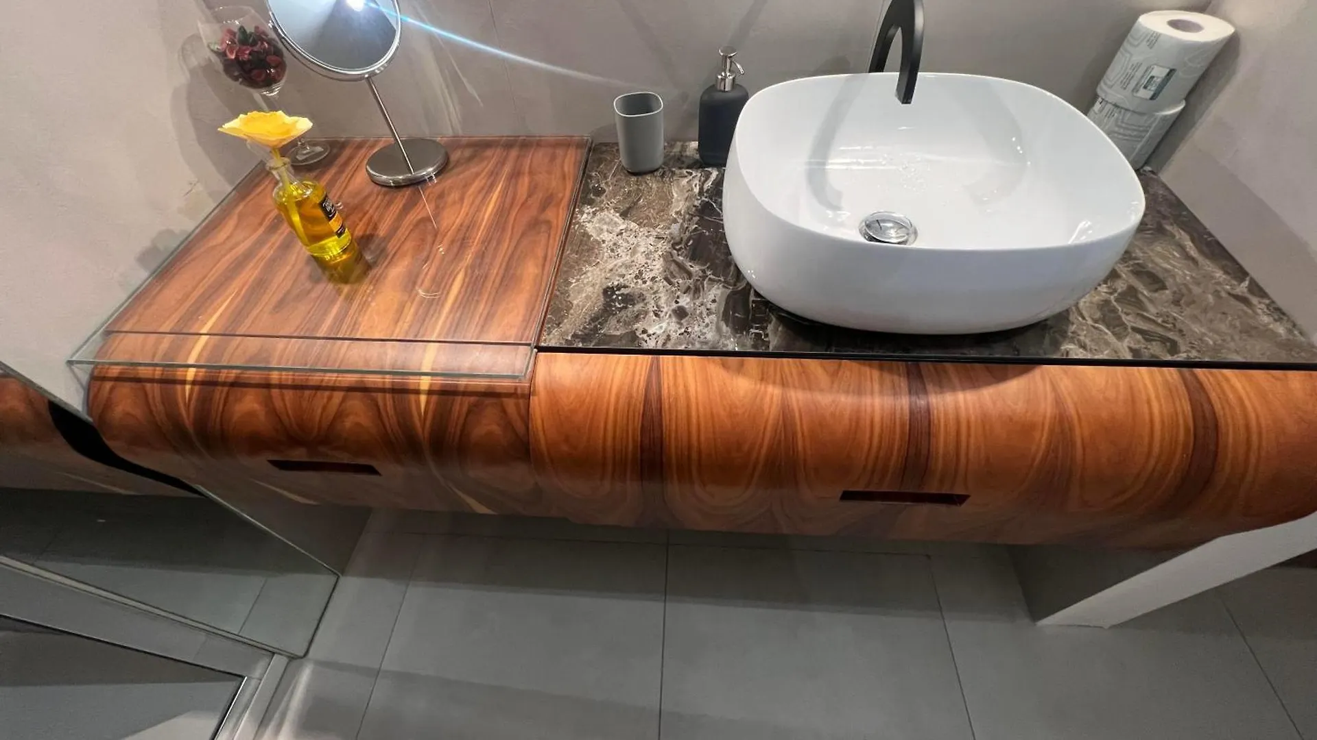 Luxury Art Appartment Rome Italy