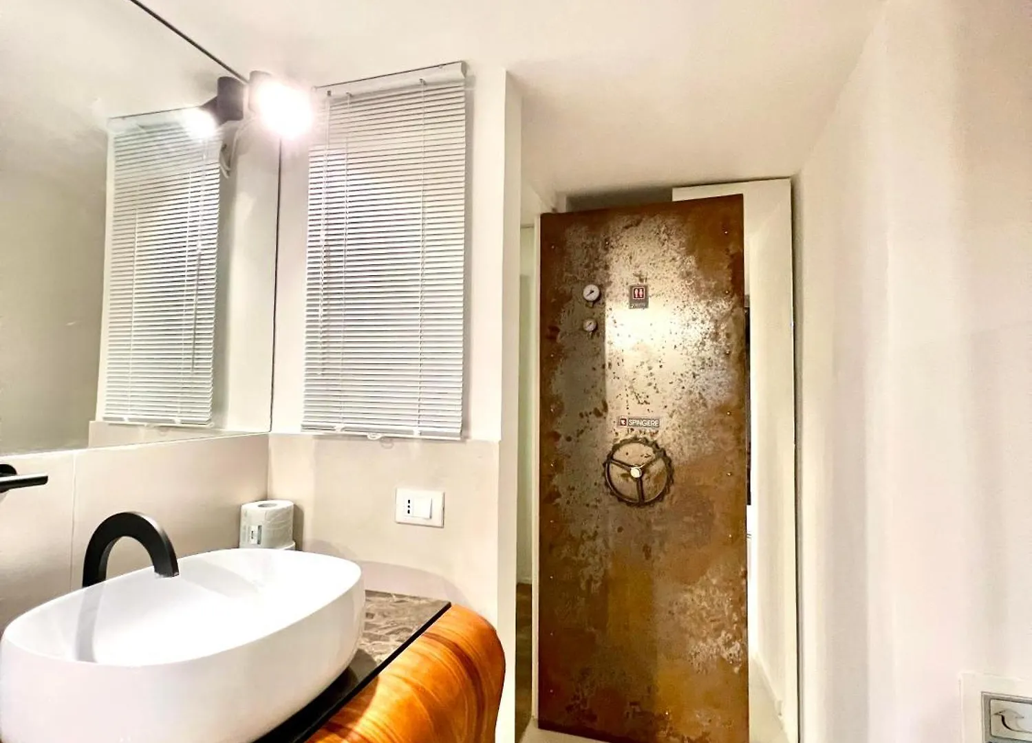 Luxury Art Appartment Rome 0*,  Italy